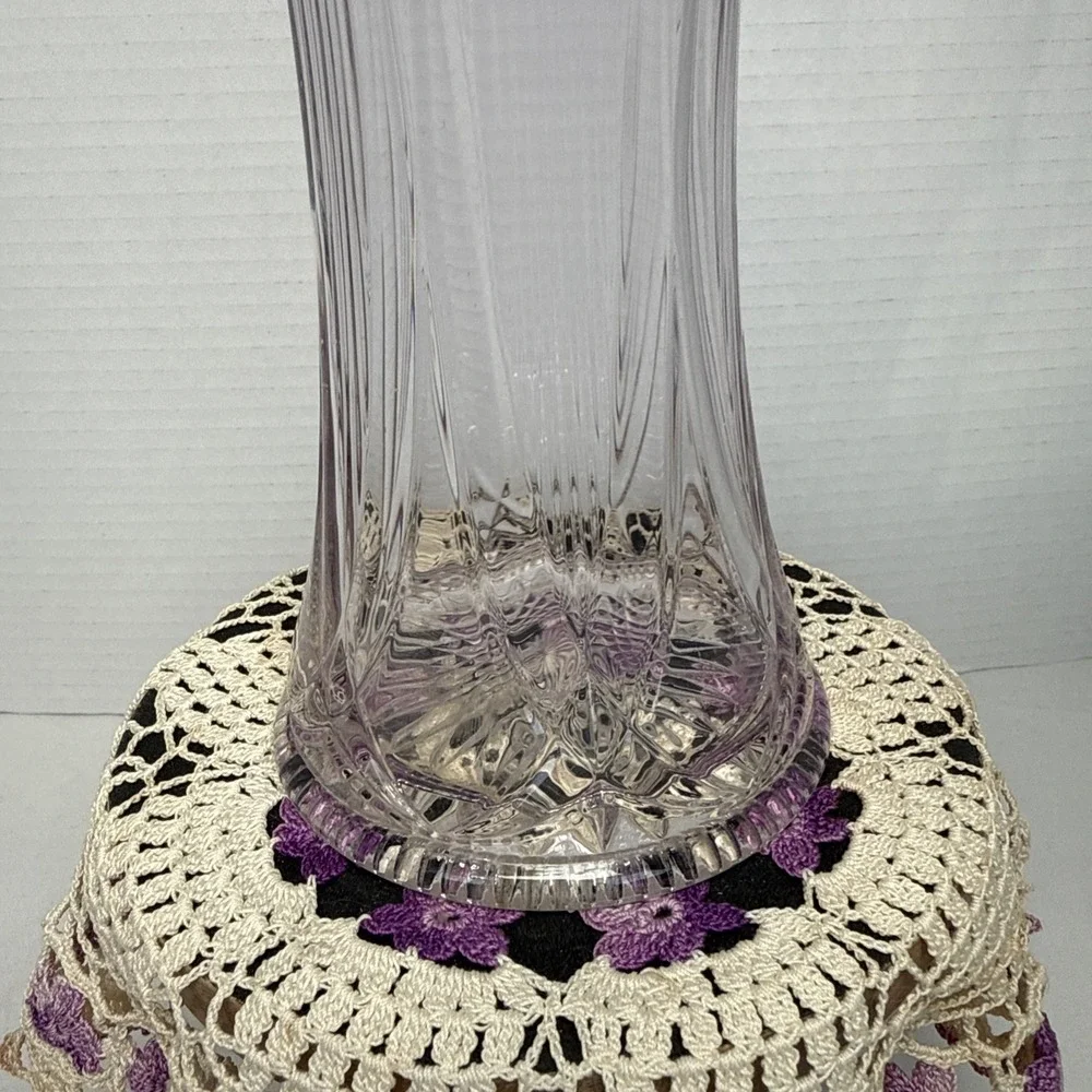 Vintage Lavender Tint Art Swung Vase 10 3/4